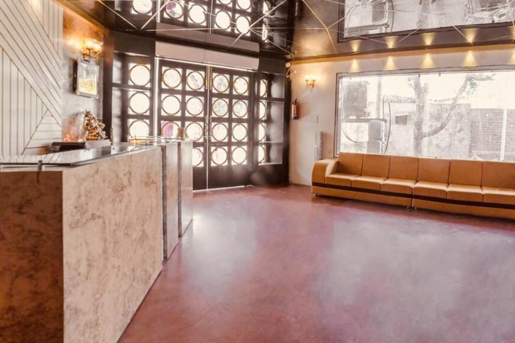Jhānsi K3 Club Residency酒店 外观 照片
