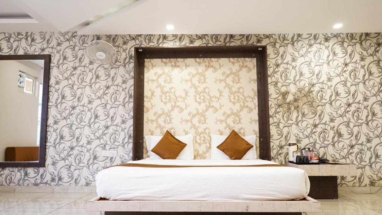Jhānsi K3 Club Residency酒店 外观 照片